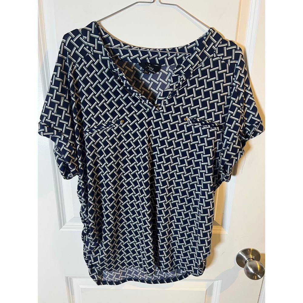 Flower & Feather Womens Blouse Geometric Basketweave Print Navy Blue 2XL‎